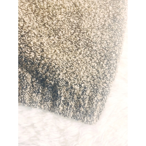 Oatmeal sweater - Picture 4 of 4